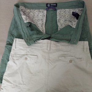 Men's Weatherproof Cargo Shorts, 32" Waist.